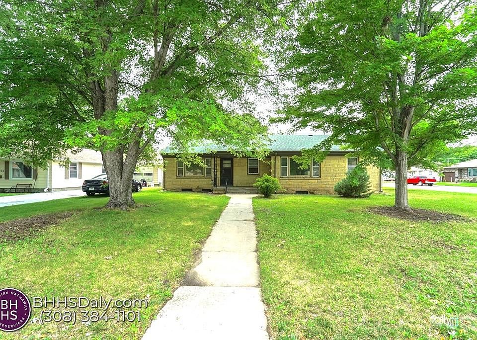 1st image of 2328-2330 N Huston Ave