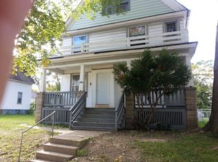 2215 N 41st St, Milwaukee, WI 53208