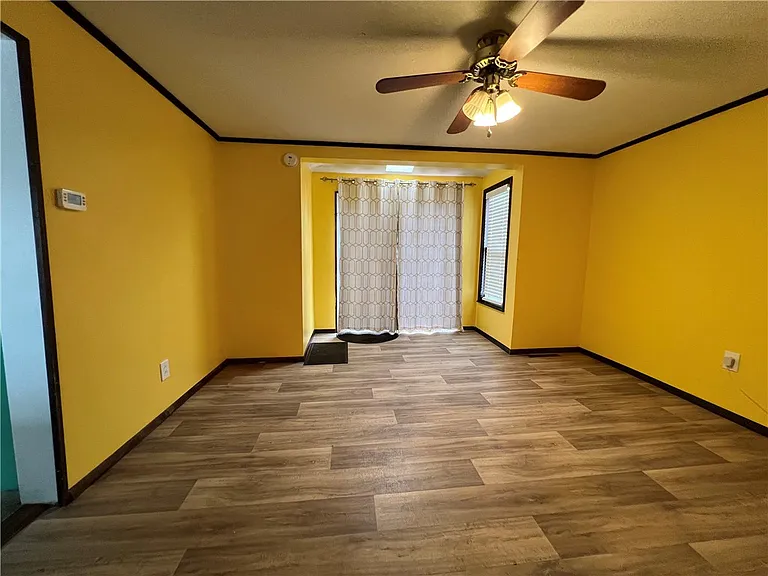 416 Broadway St #A — Photo 12