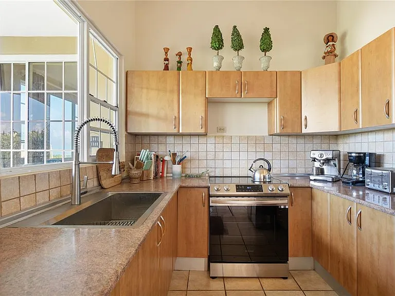 1 Costa Dorada #B303 — Photo 7