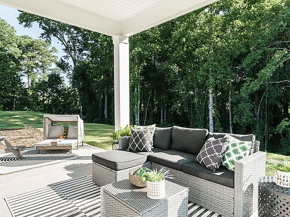 The Telfair Covered Patio