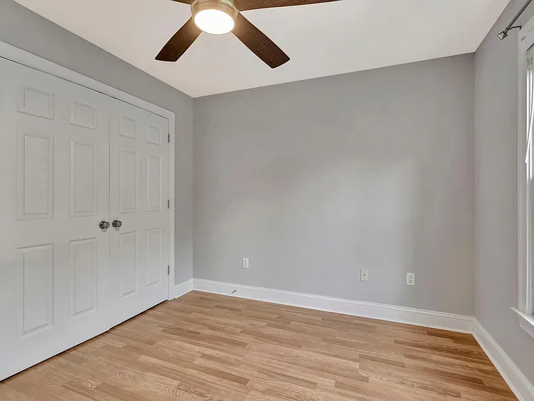 3520 Elkins Ave — Photo 15