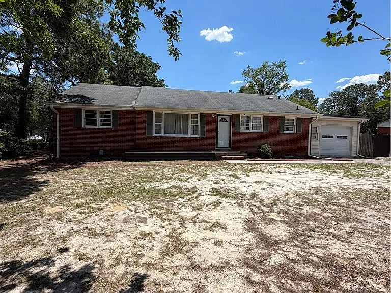 3325 Boone Trl — Photo 1