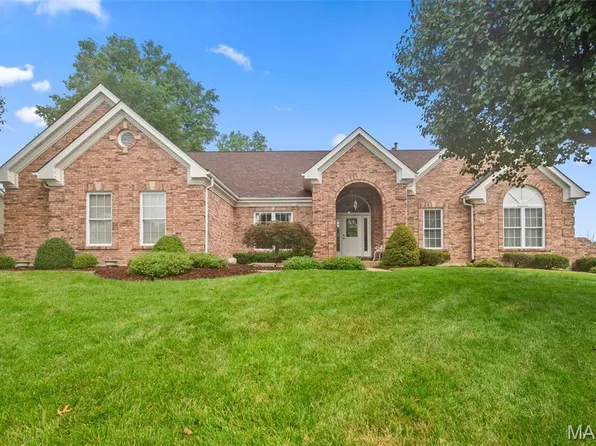 113 Glendalough Ln, Weldon Spring, MO 63304