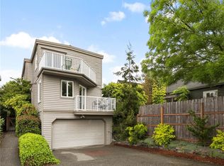753 N 68th St, Seattle, WA 98103