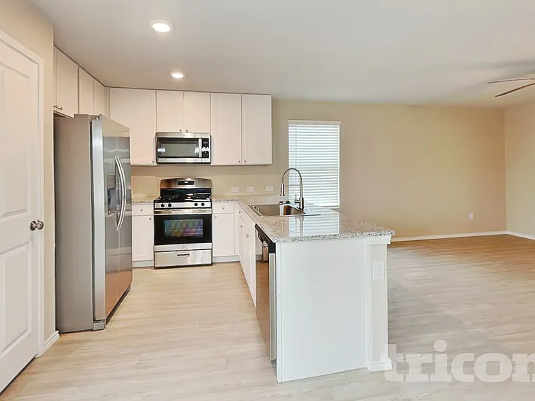 5546 Basil Chase — Photo 6