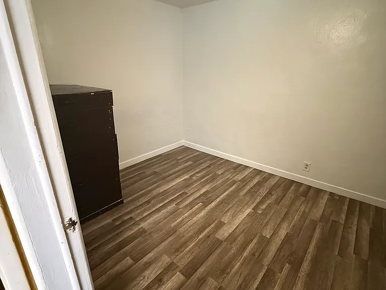 4164 Road K NE #1 — Photo 5