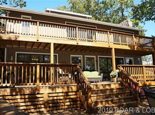 4 Oak Ledge Ct, Sunrise Beach, MO 65079