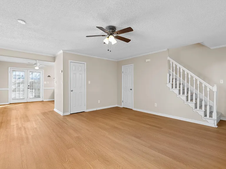 527 Pine Tops Ct — Photo 5