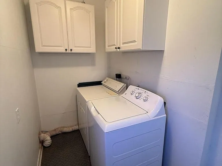 107 Avenue G — Photo 23