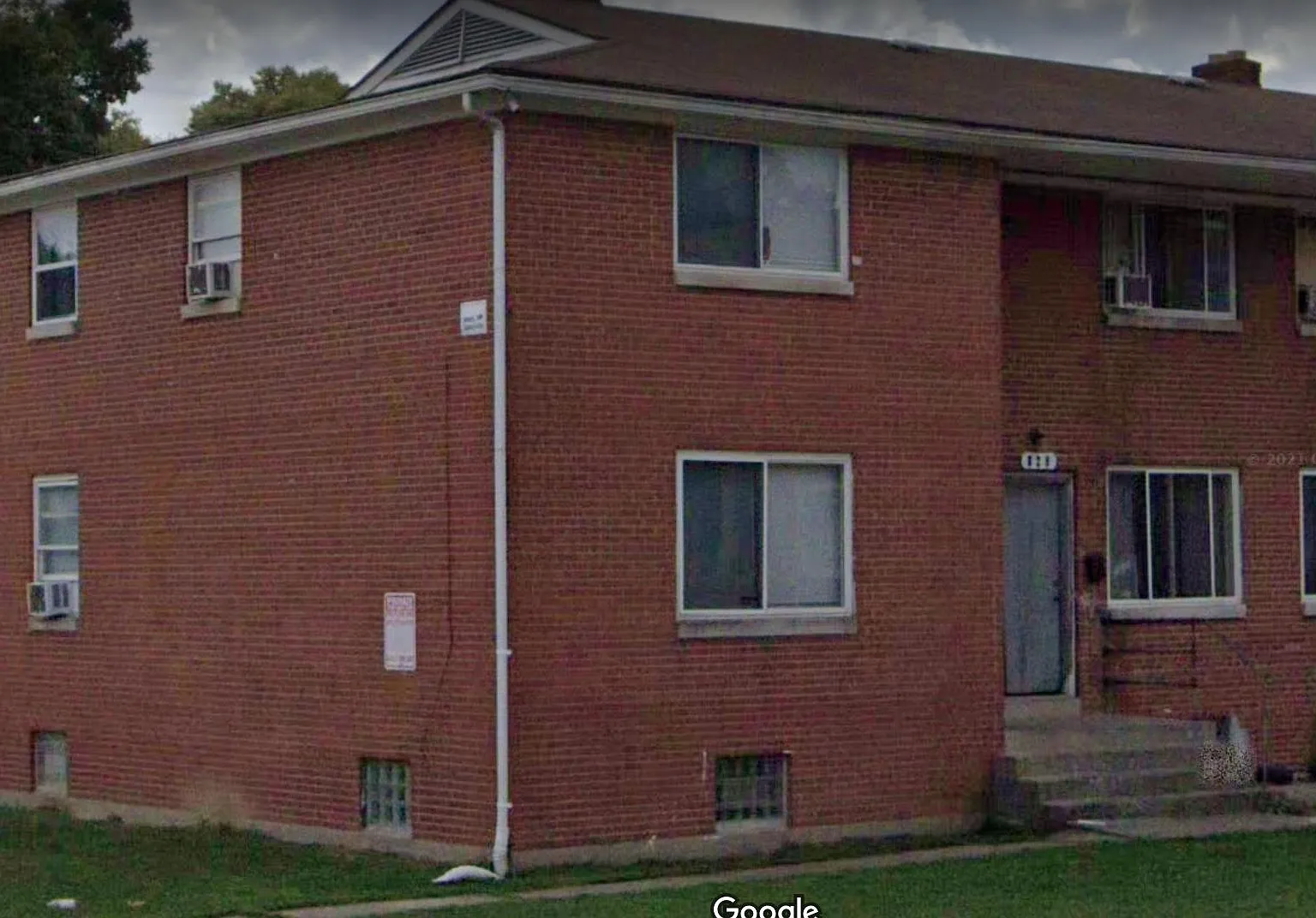 831 Manning Ave — Photo 1