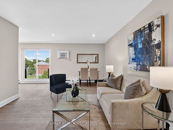 2nd image of 426 Queenston St #33
