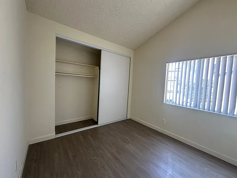 3076 Lincoln Ave #5 — Photo 13