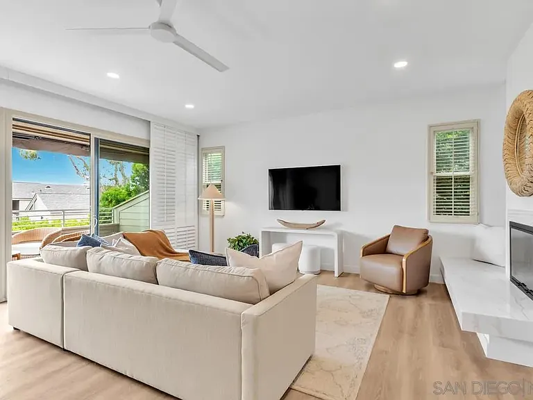 119 Spinnaker Ct — Photo 3