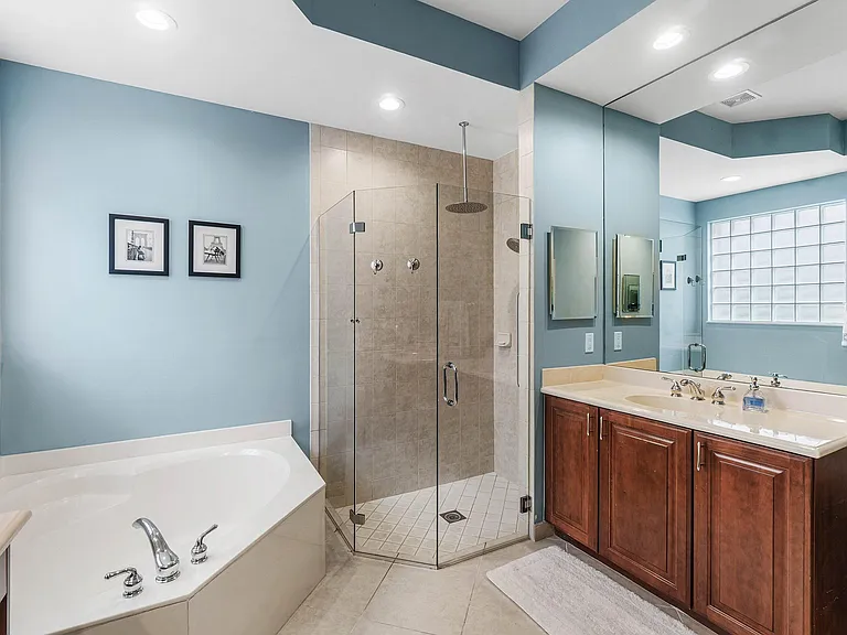 10697 Willow Oak Ct — Photo 18