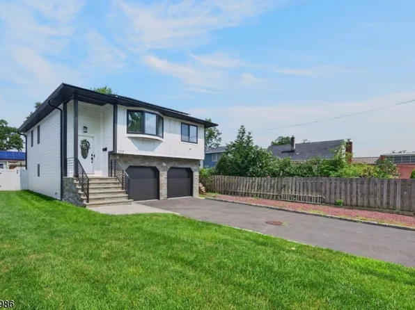 202 Tuttle St, Green Brook Twp., NJ 08812