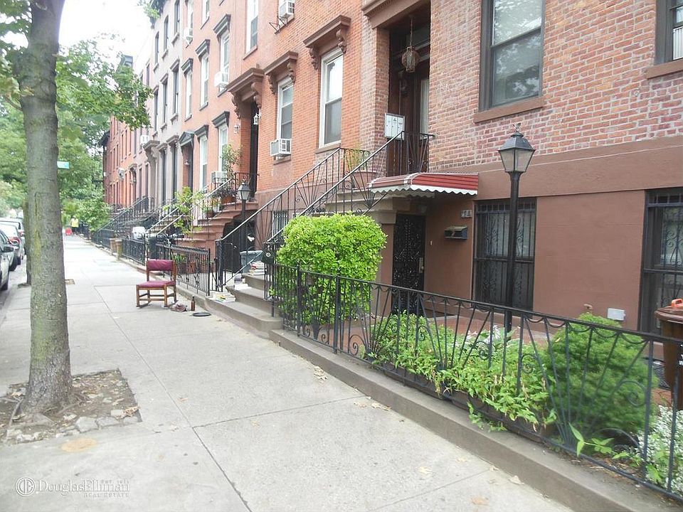 1st image of 224 Degraw St APT 3
