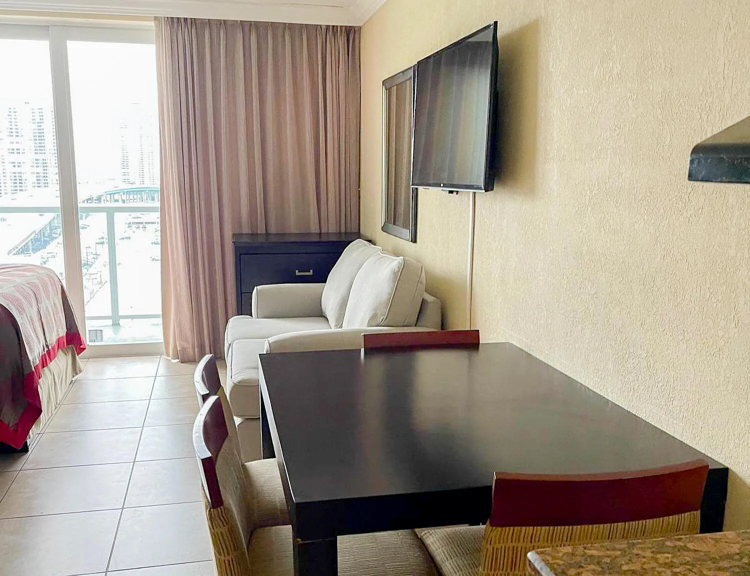 Studio, 1.0 bath, 360 sqft, $2,000 — Photo 3