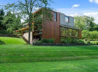 81 Cross Ridge Rd, New Canaan, CT 06840