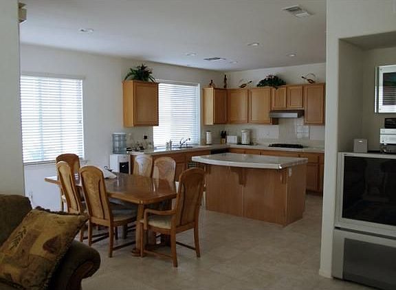 2nd image of 1570 Loma Alta