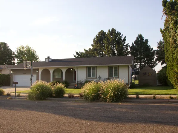 3082 W 5500 S, Roy, UT 84067