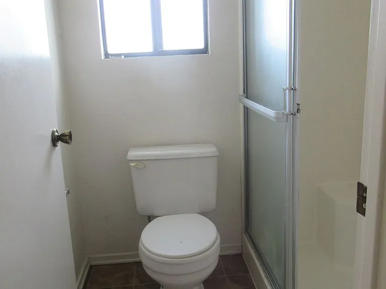 1220 Iris Ct — Photo 11