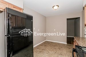 4th image of 10941 Corona Rd