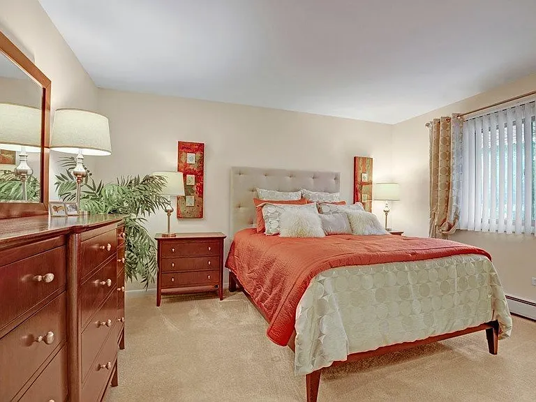 Blackhawk Apartment Homes — Photo 9