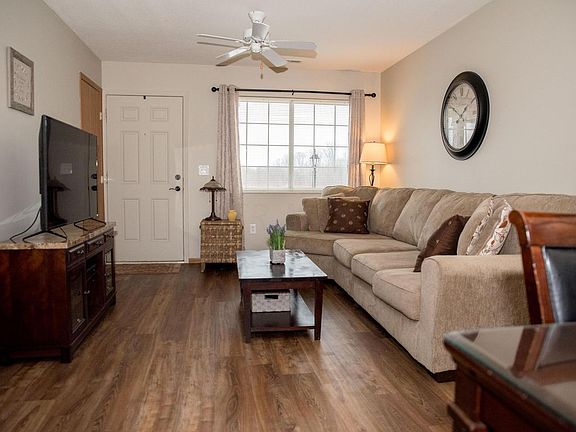 3rd image of 4288 Wincove Dr