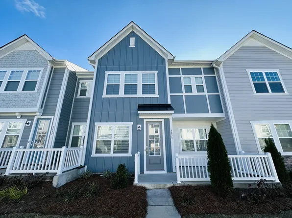 5851 Strathmore Ct, Charlotte, NC