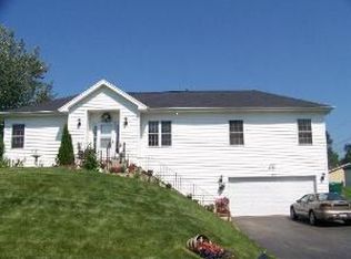 185 Park Ave, Carpentersville, IL 60110