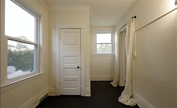 504 N Walnut St — Photo 10