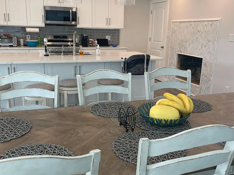 2121 E Kendall Cir — Photo 16