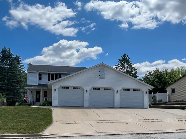 857 Alpine Dr, Green Bay, WI 54311