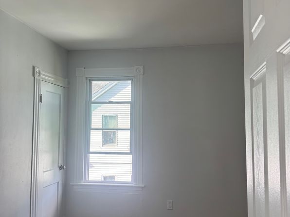 204 Alder St #3