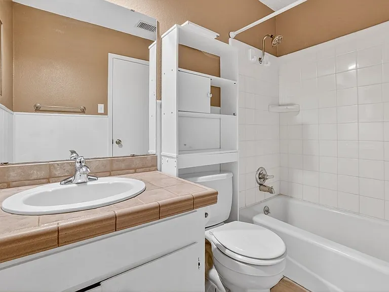 2615 Haynes Dr #B — Photo 22