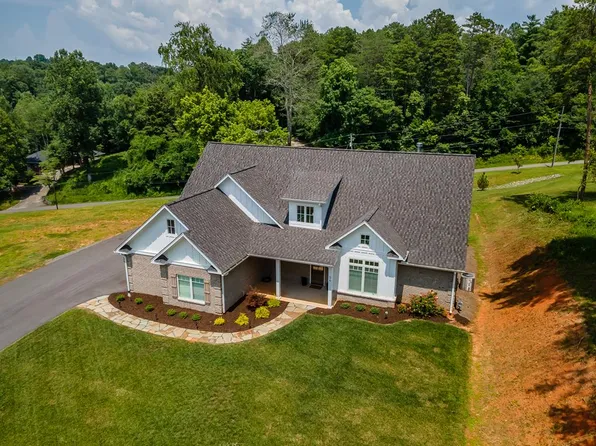 56 Parkview Dr N, Ellijay, GA 30540