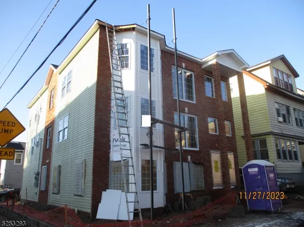 276 Renner Ave, Newark City, NJ 07112