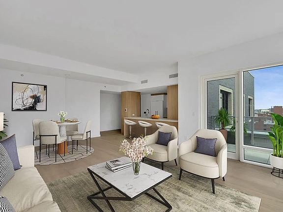 4th image of 13 W 116th St Penthouse B