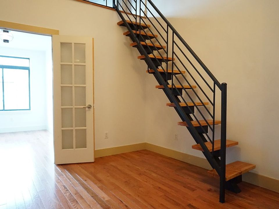 1st image of 218 Boerum St