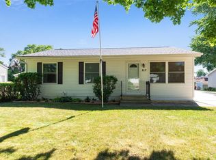 317 Carter St NW, Cedar Rapids, IA 52405