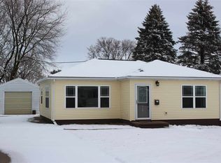 919 Cornwall Ave, Waterloo, IA 50702