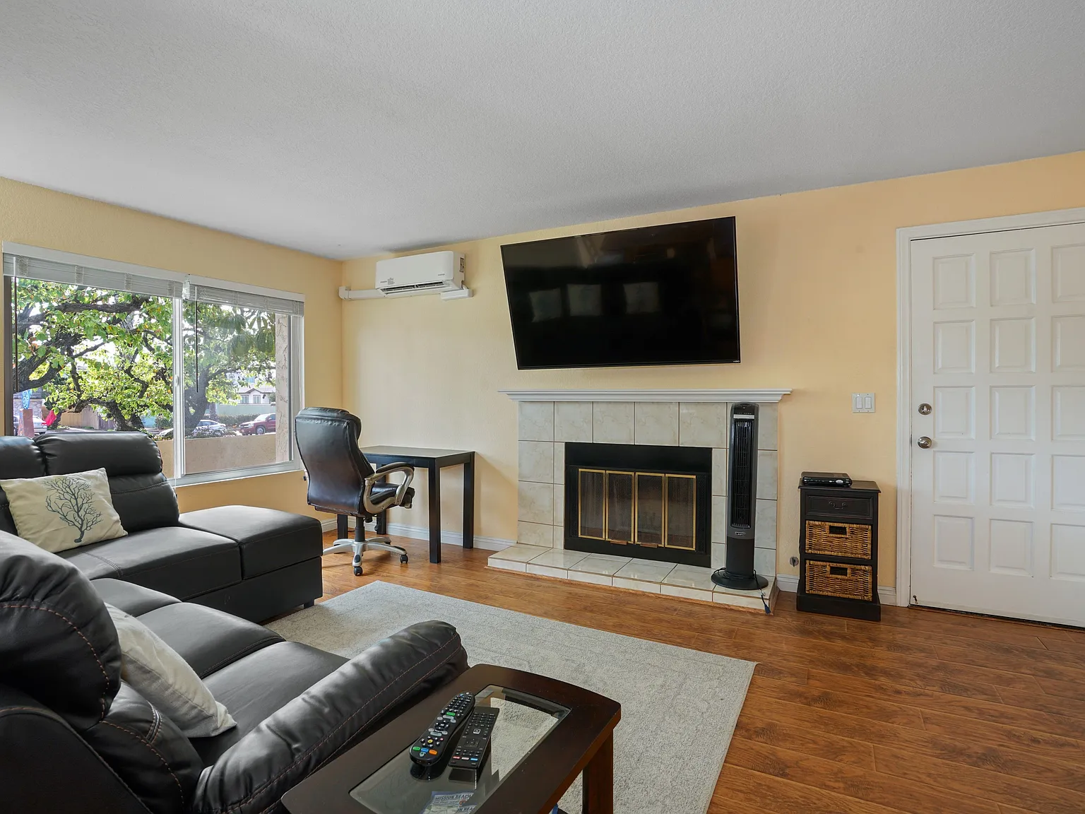 1240 Grand Ave — Photo 3