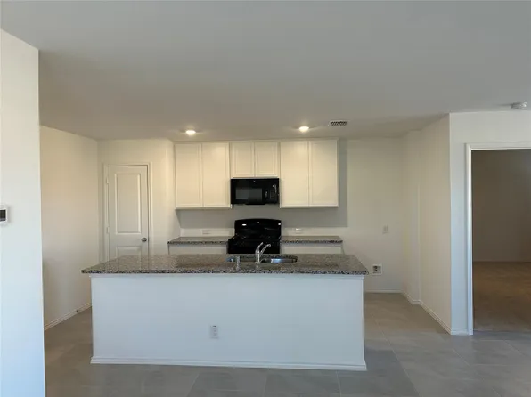 1622 Rosy Finch Dr, Forney, TX 75126