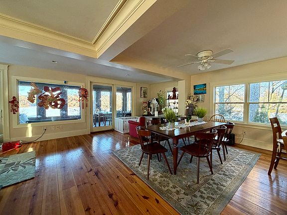 4th image of 10 Wedge Pond Rd