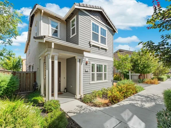 124 Cogburn Circle, Vacaville, CA 95687