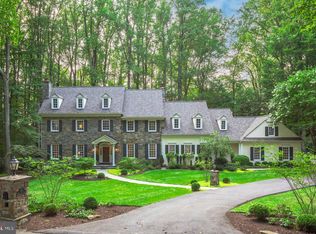 11217 River View Dr, Potomac, MD 20854