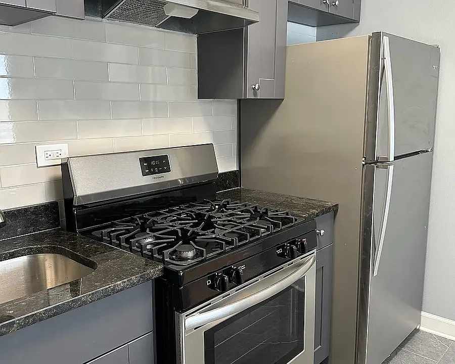 4025-33 W Melrose St #4025-33