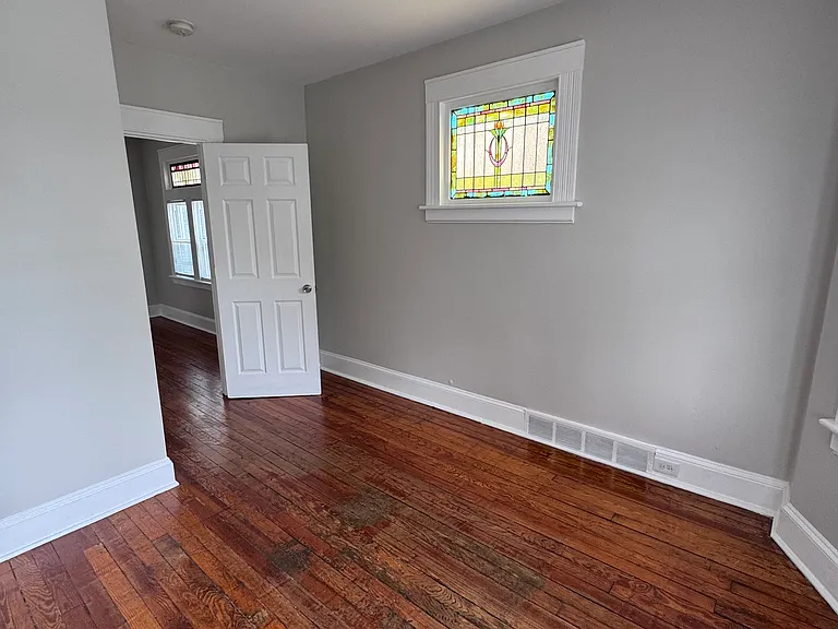 111 Smith St — Photo 16