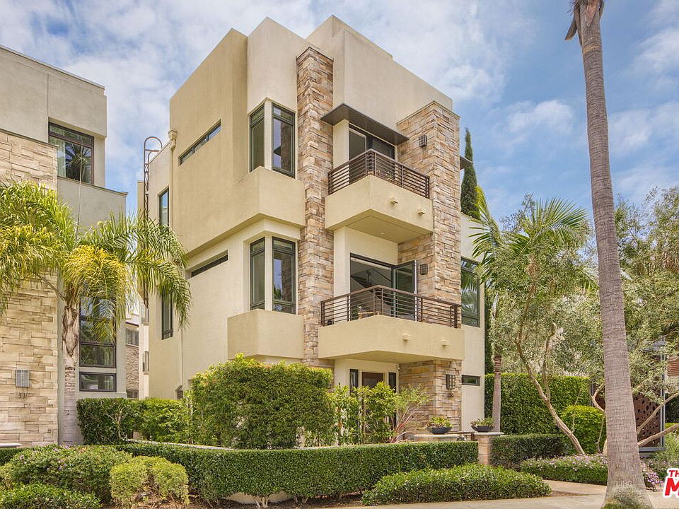 1st image of 12821 N Seaglass Cir